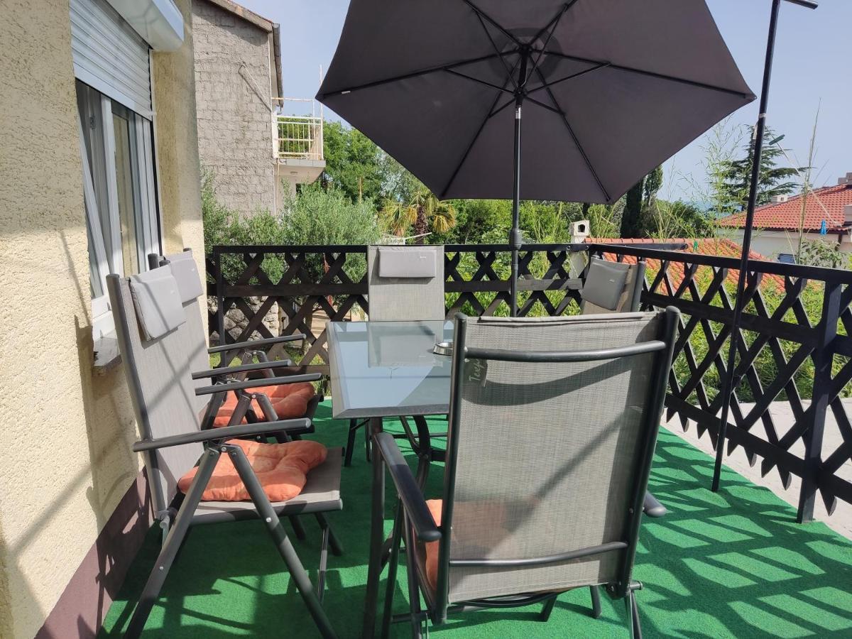 Apartment Teresa With Big Terrace Dramalj Crikvenica Extérieur photo
