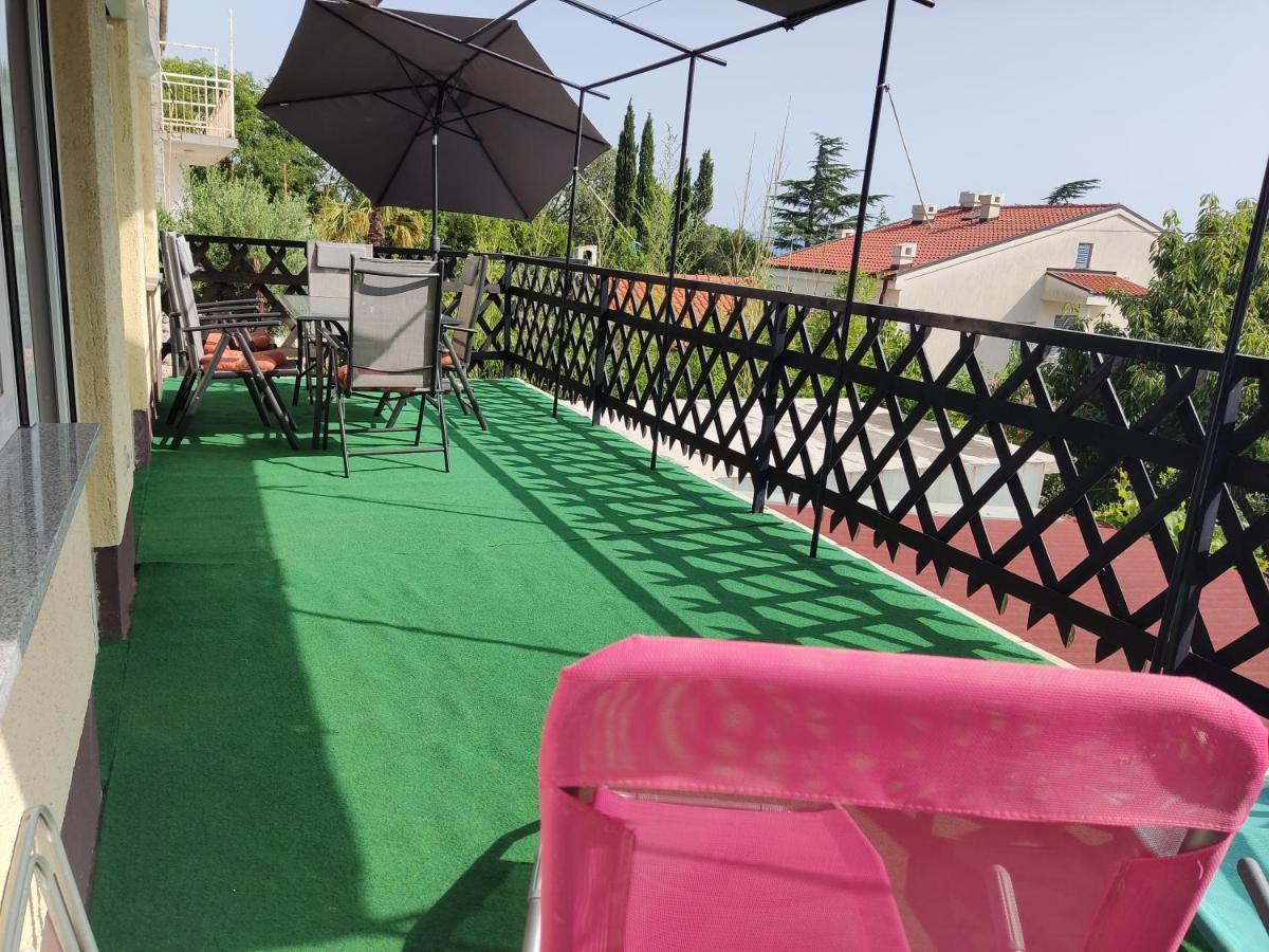Apartment Teresa With Big Terrace Dramalj Crikvenica Extérieur photo